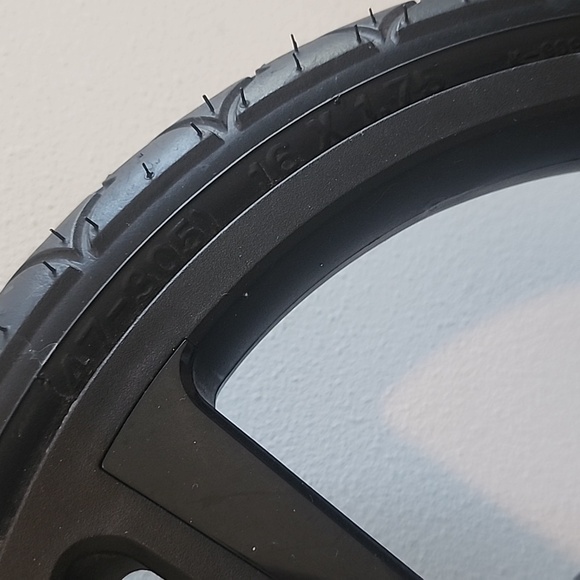 Bob Revolution SE 16" Stroller Rear Wheel Rim & Tire Right Side - Picture 4 of 7